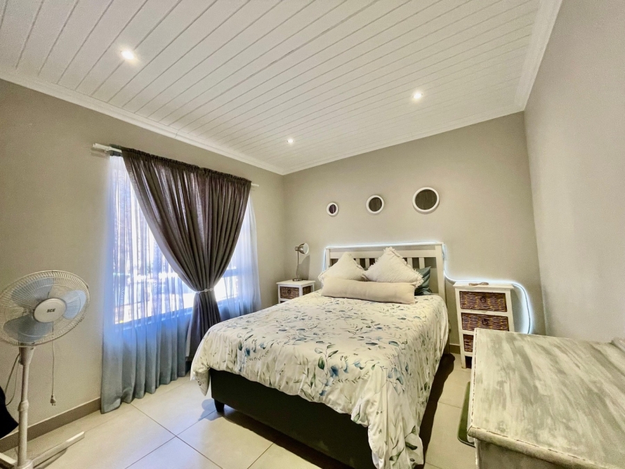 2 Bedroom Property for Sale in Potchefstroom North West